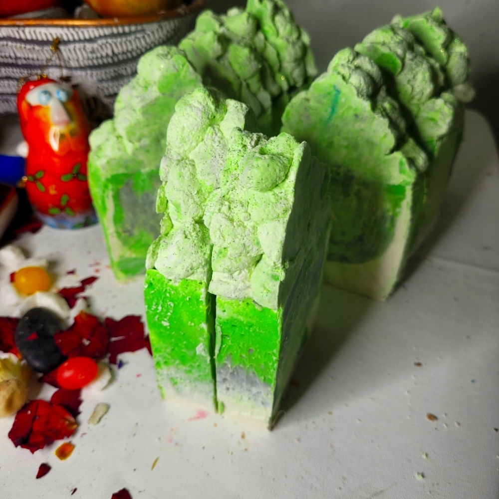 2 patchouli scented with loofah soap bars - Picture 5 of 16